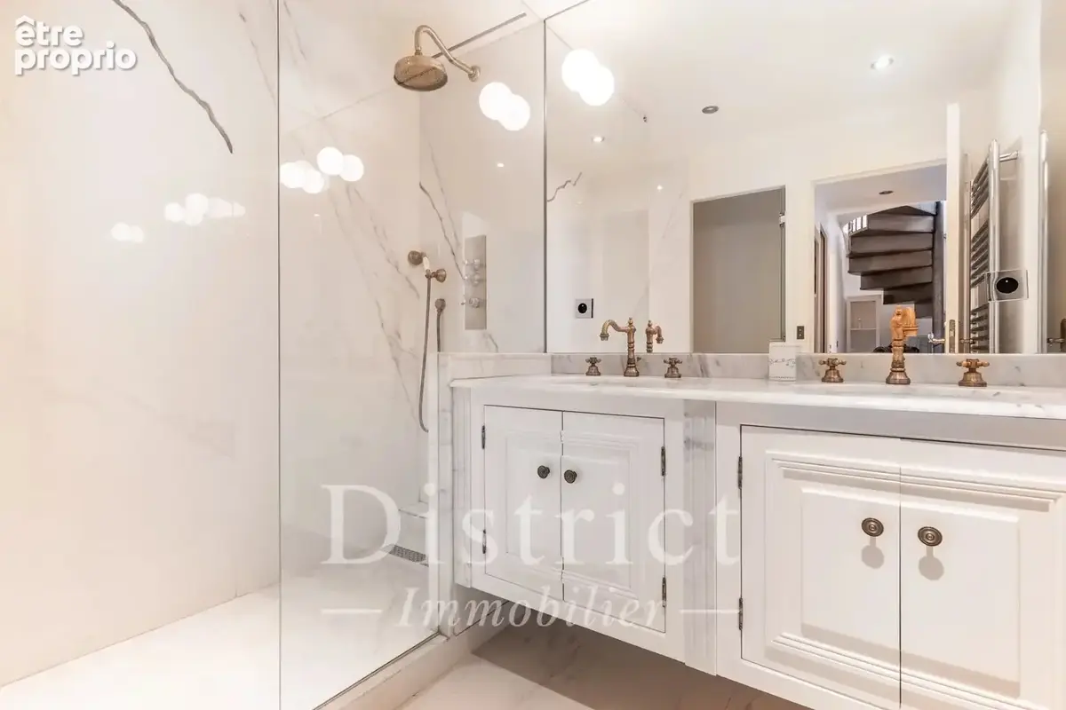 Gros Caillou - Duplex 3/4 pièces de 90 m² avec balcons! - photo 9