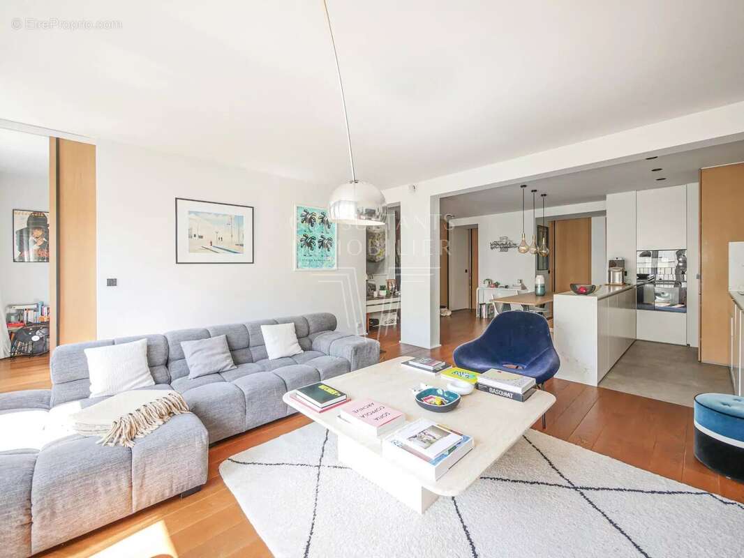 Appartement à PARIS-7E