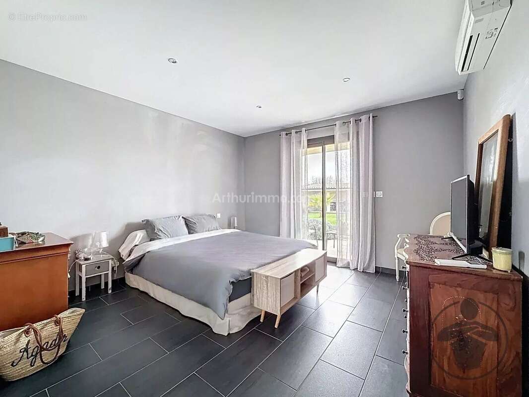 Maison à CAMPS-SUR-L'ISLE