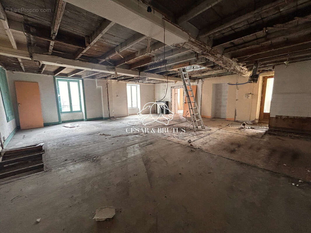 Appartement à THIZY