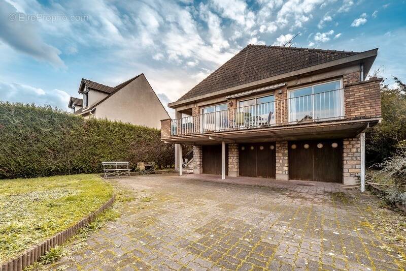 Maison à RIS-ORANGIS