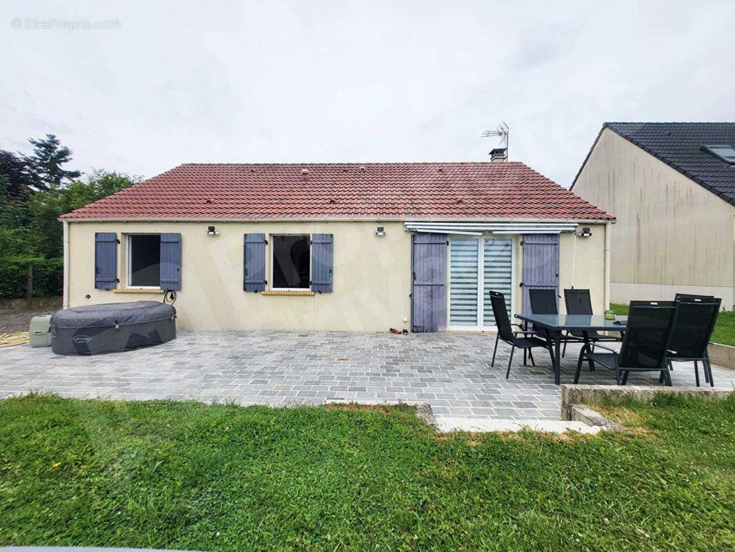 Maison à SERMAISES