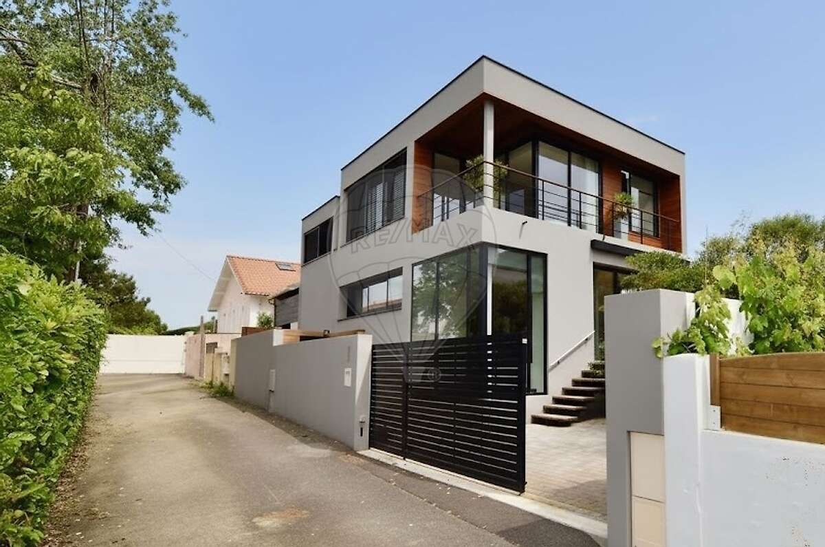 Maison à VAUX-SUR-MER