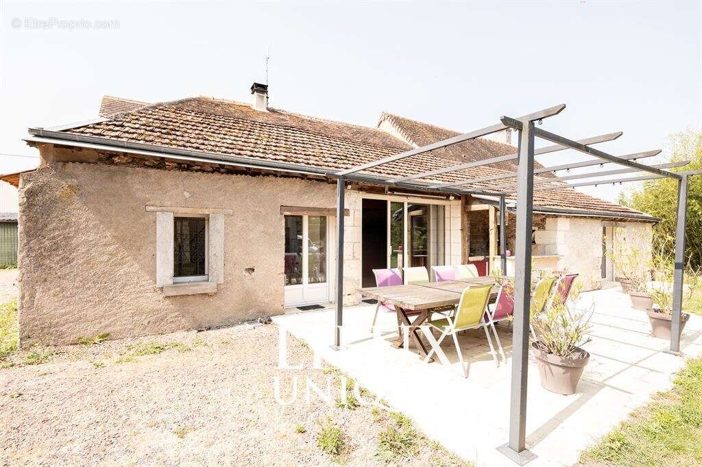 Maison à ATHEE-SUR-CHER