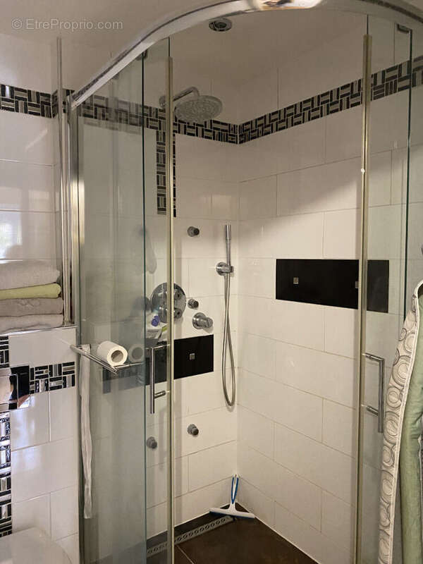 Appartement à CLICHY