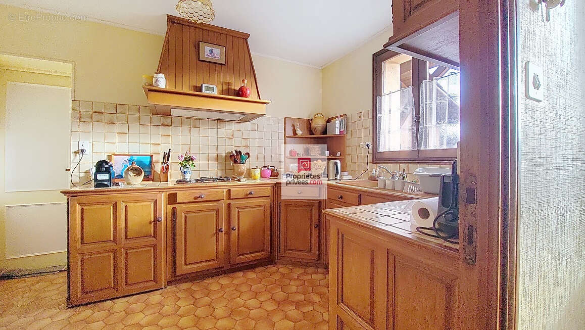 Maison à ROUFFIGNAC-SAINT-CERNIN-DE-REILHAC