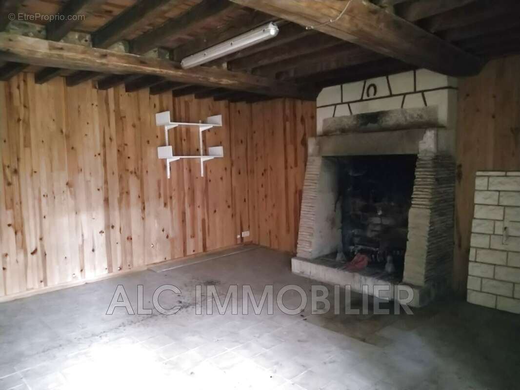 Maison à LIGNIERES-ORGERES