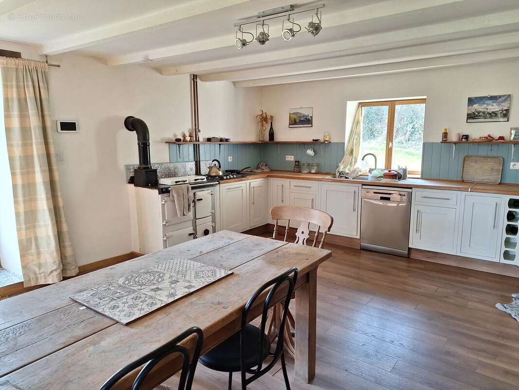 Maison à MAUPREVOIR