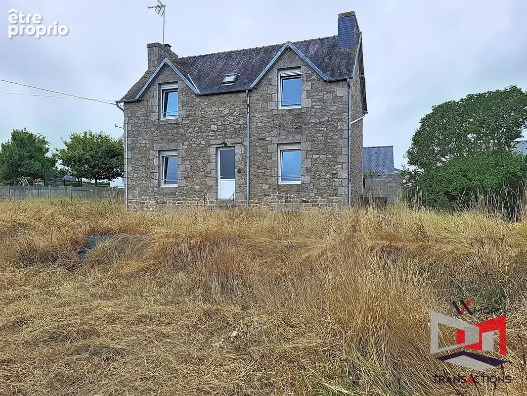 PLOUARET : Maison en pierre 70 m2 au bourg - photo 2