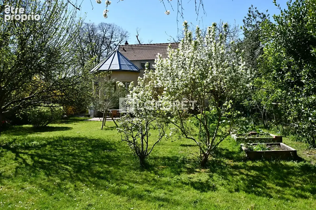 Maison à LA CELLE-SAINT-CLOUD