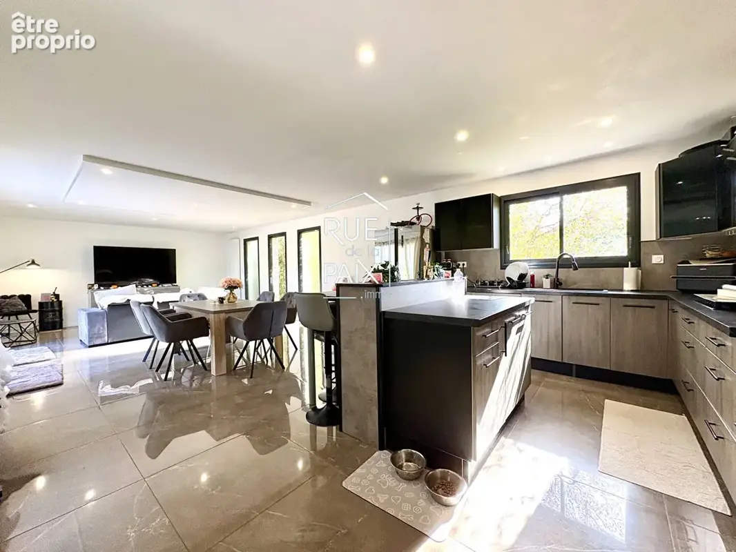 Maison Béruges 4 pièce(s) 107.63 m2 - photo 1