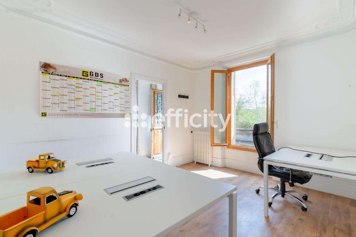 Maison à THORIGNY-SUR-MARNE