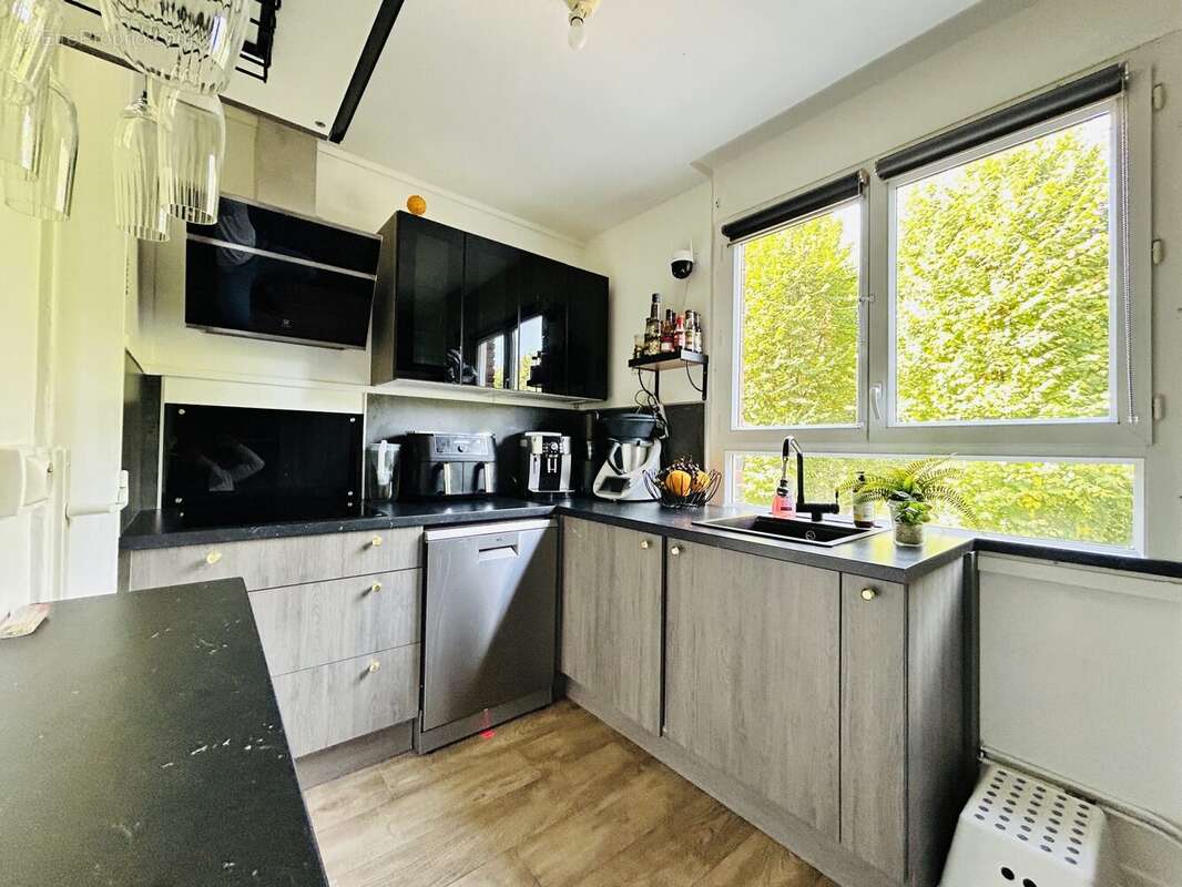 Appartement à SURVILLIERS