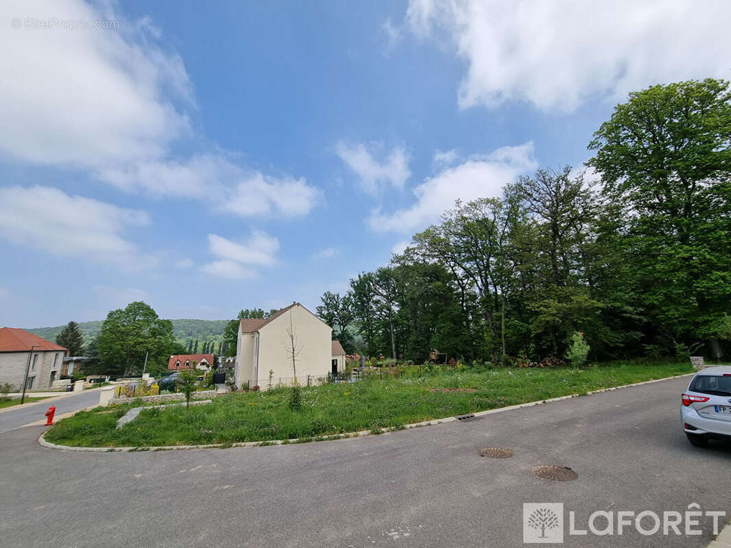 Terrain à GIF-SUR-YVETTE