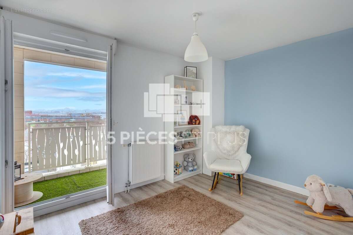 Appartement à GENNEVILLIERS