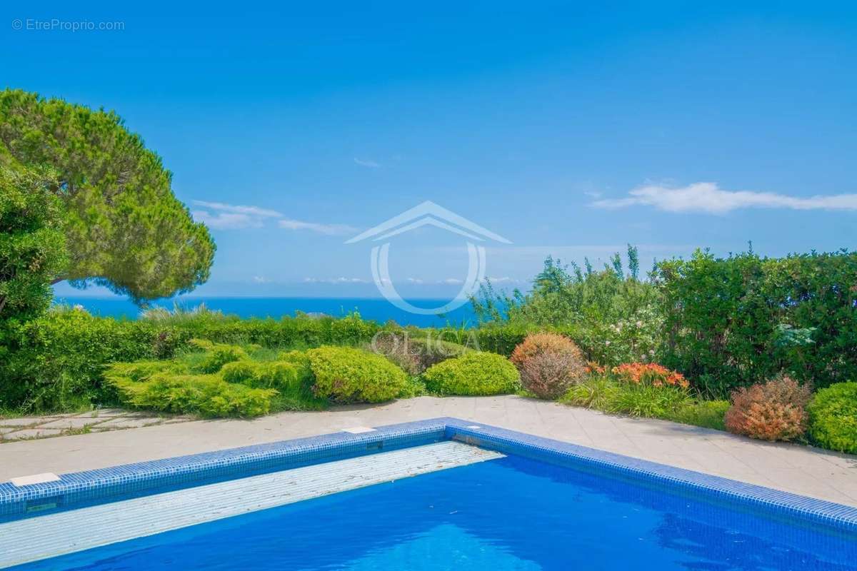 Maison à VILLENEUVE-LOUBET