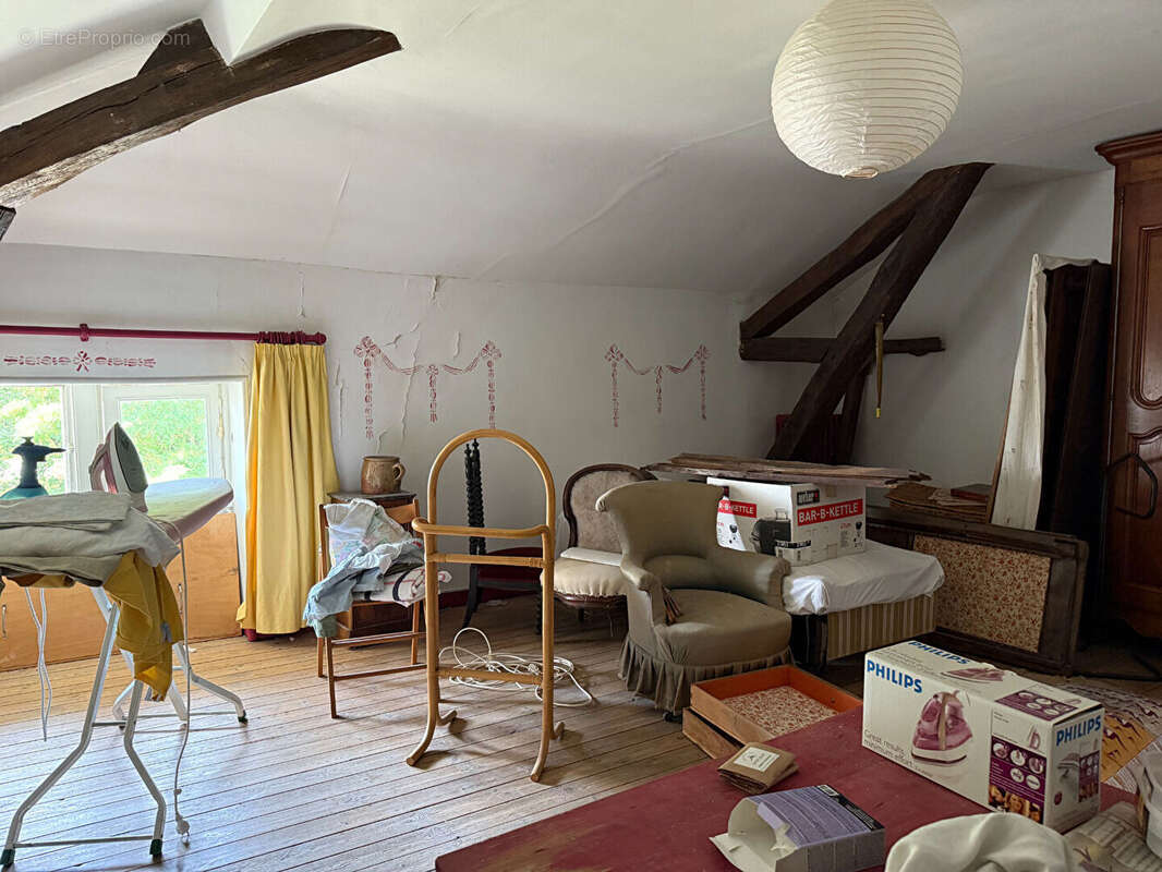 Maison à LA VILLEDIEU-DU-CLAIN