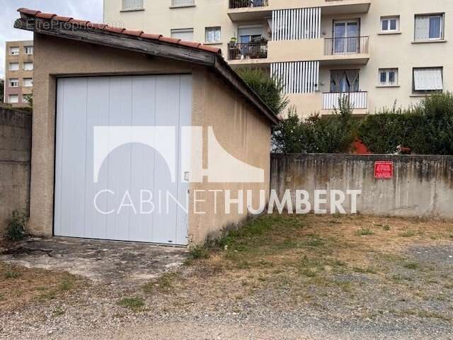 Parking à SAINT-ETIENNE