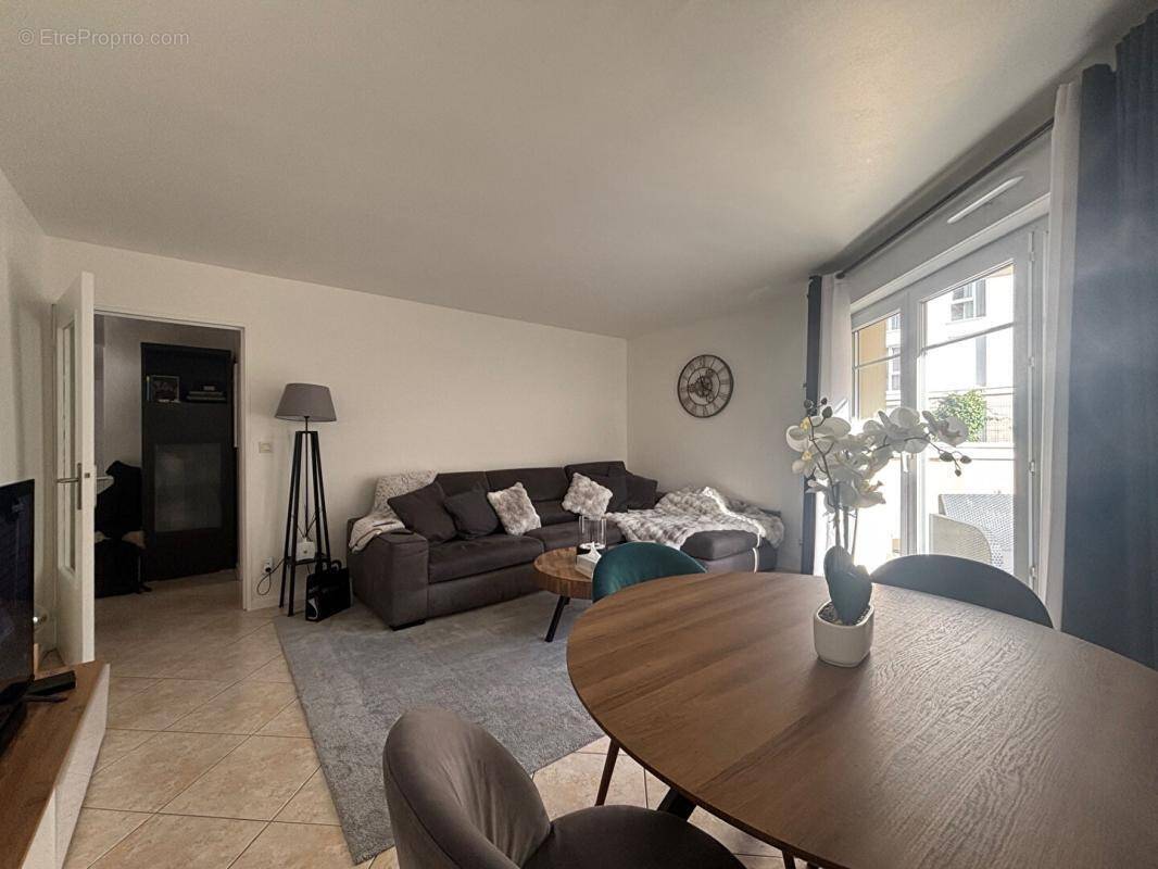 Appartement à BONDY