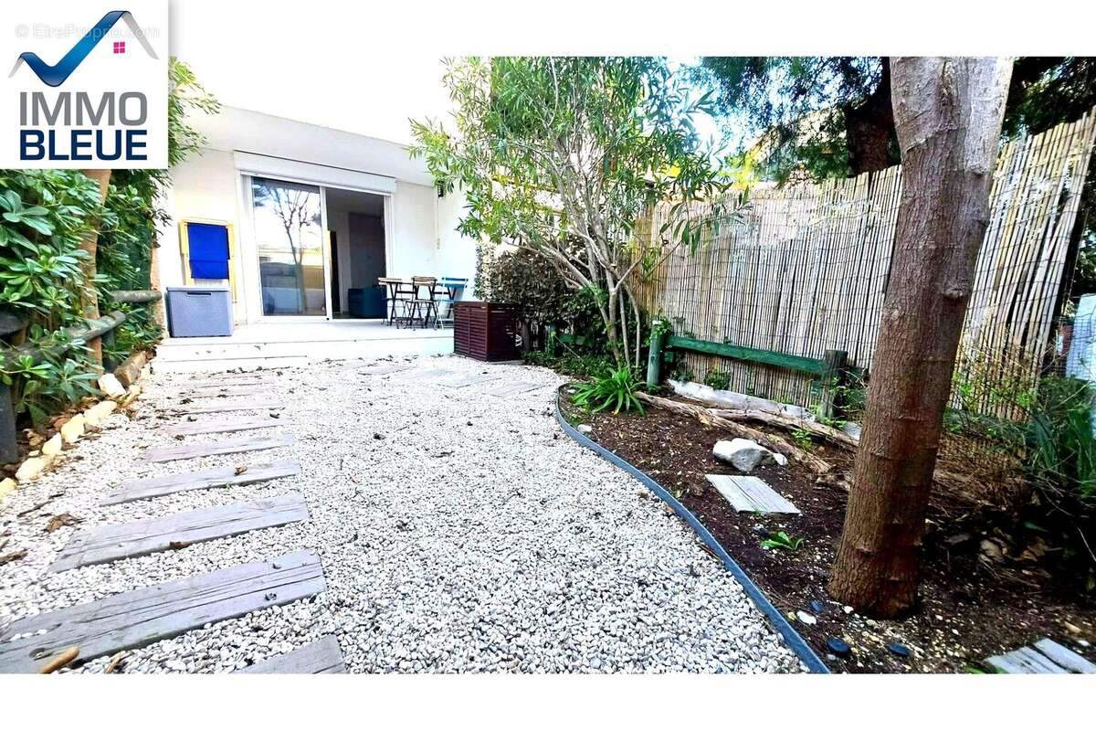Appartement à SAUSSET-LES-PINS