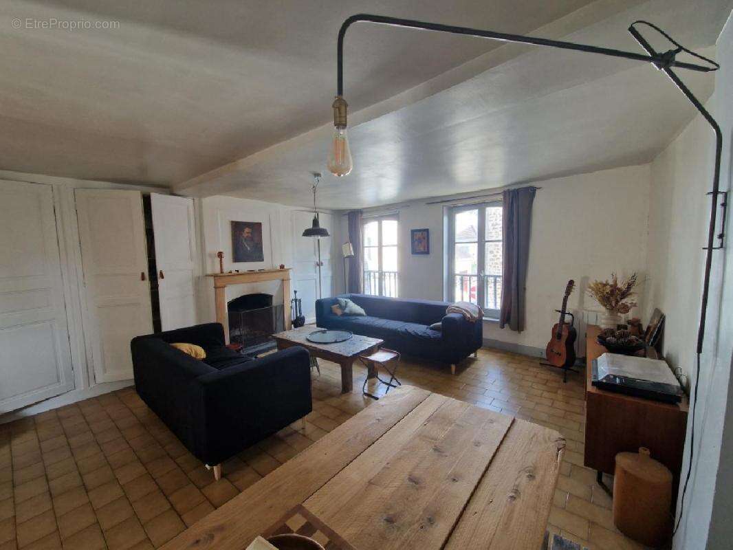 Maison à LA LOUPE