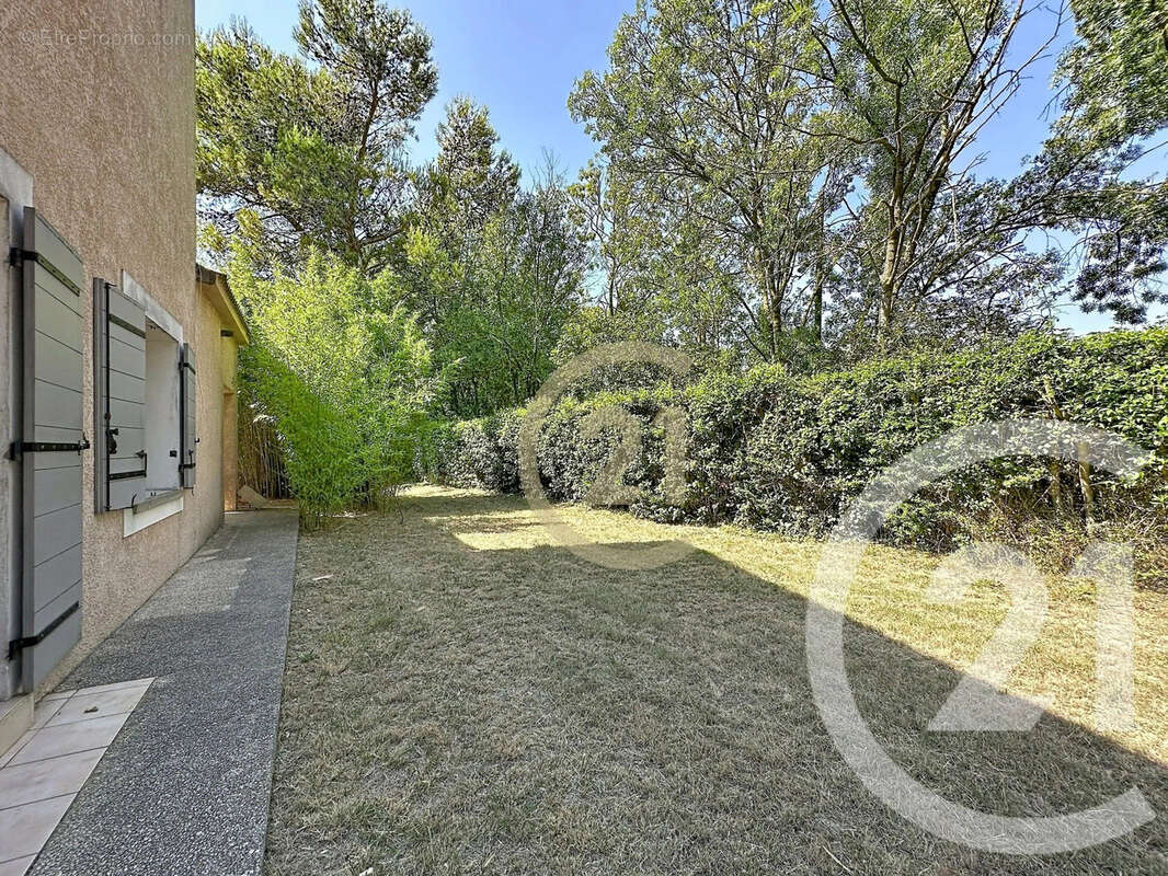 Maison 152 m² à Aramon  - photo 5