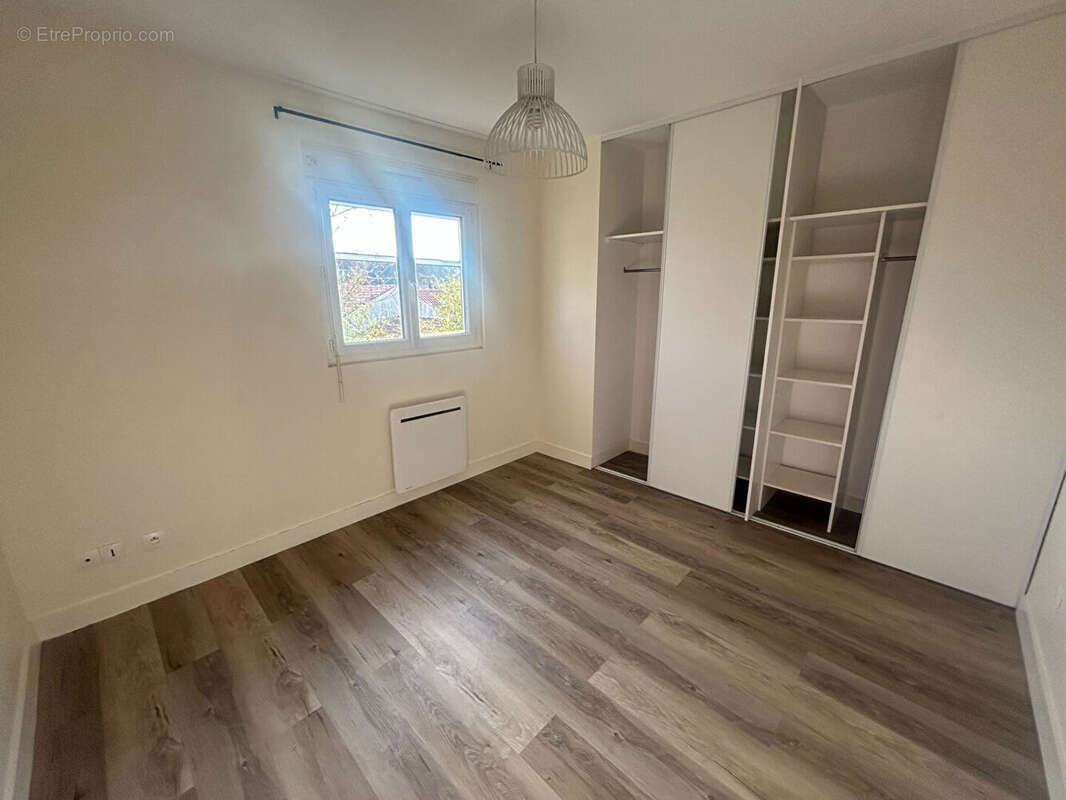 Appartement à FOURAS