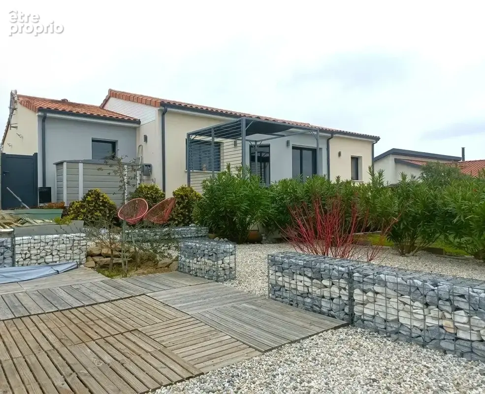 A 6 km des Epesses , Pavillon de plain pied de 11 m2 sur 654 m2 de terrain - photo 17