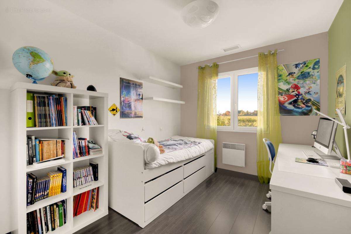 Maison à LA SALVETAT-SAINT-GILLES