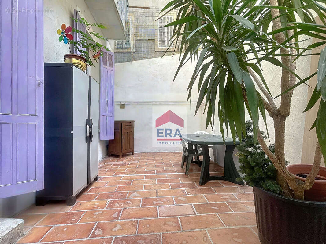 Appartement à MARSEILLE-3E