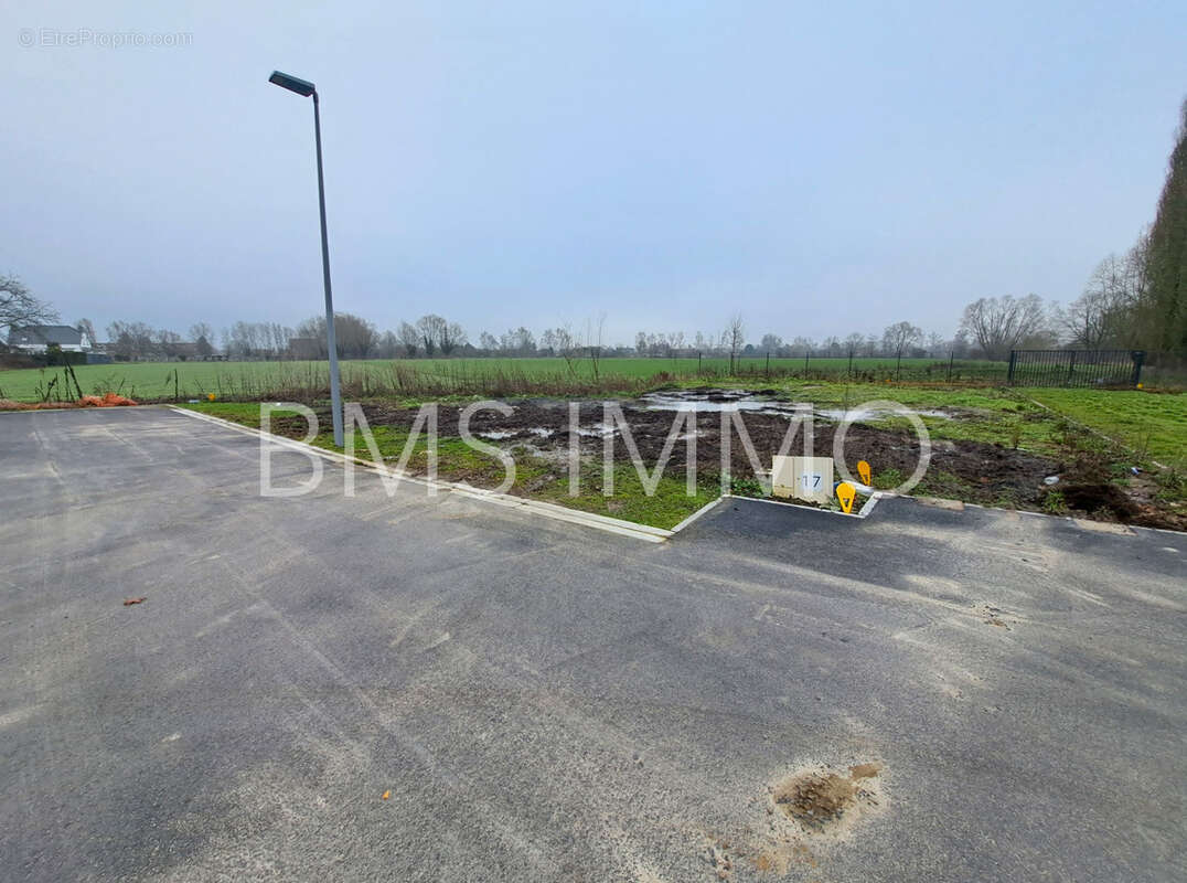 Terrain à FLINES-LEZ-RACHES