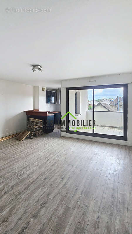 Appartement à VILLIERS-LE-BEL