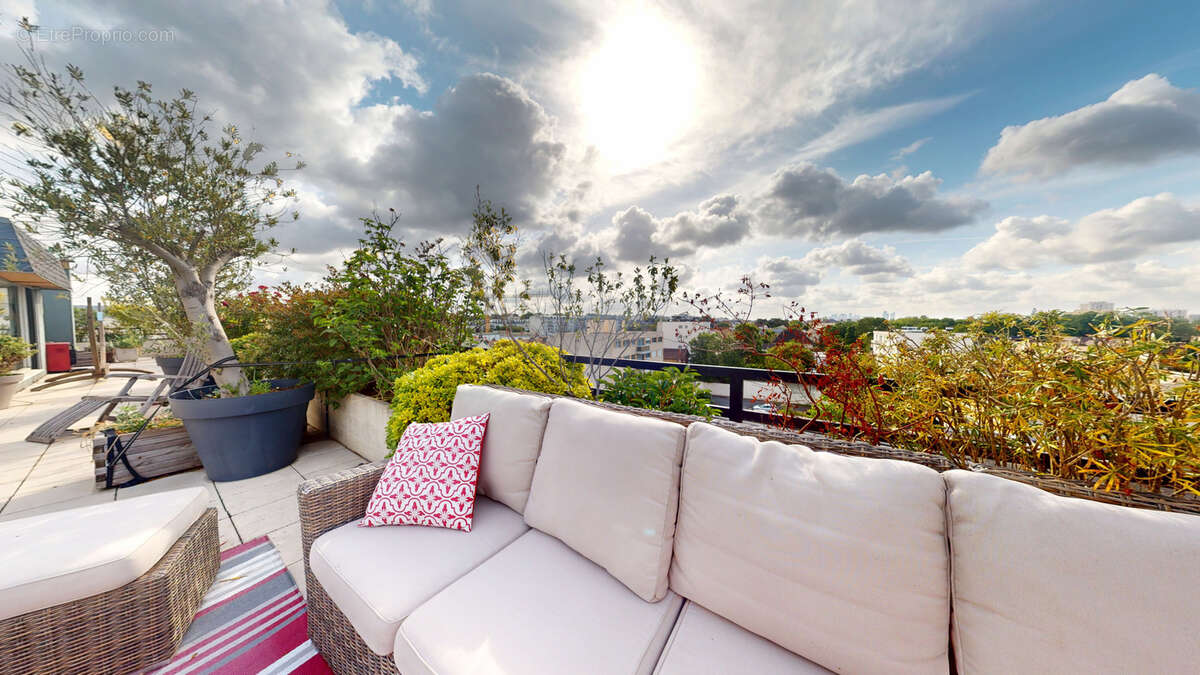 Appartement à SARTROUVILLE