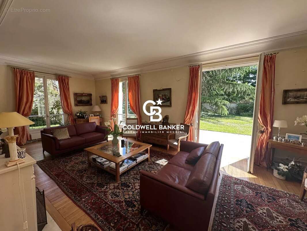 Maison à LE VESINET