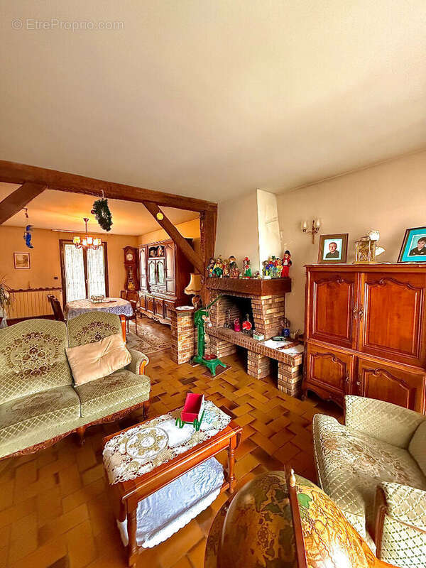 Maison à LES PAVILLONS-SOUS-BOIS