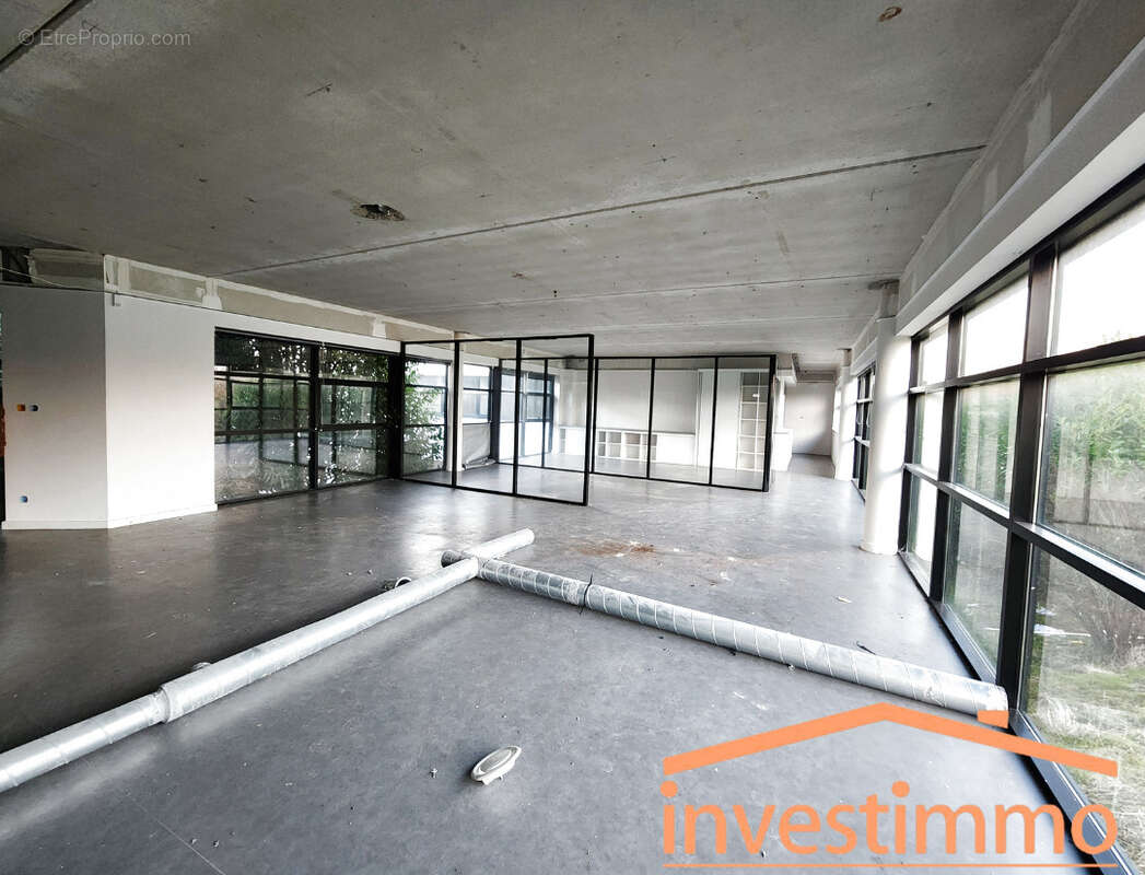 Commerce à HESDIN-L'ABBE