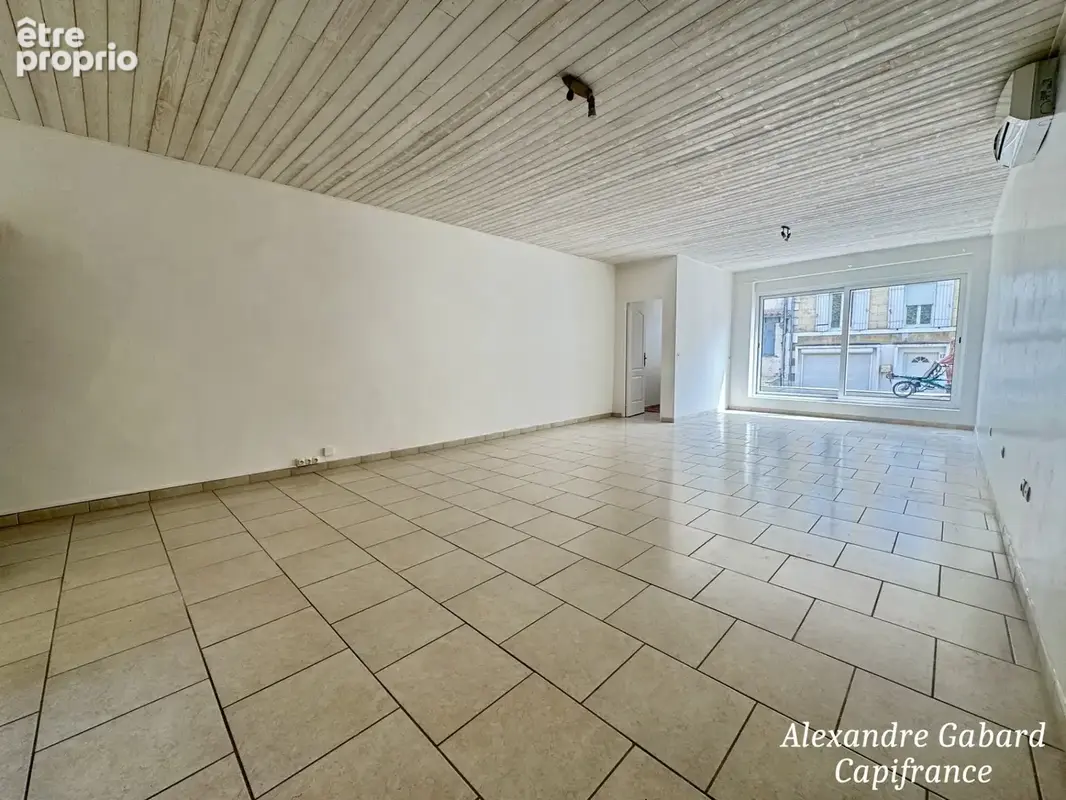 Maison en pierres - 3 chambres -  vaste jardin et grand garage - photo 7
