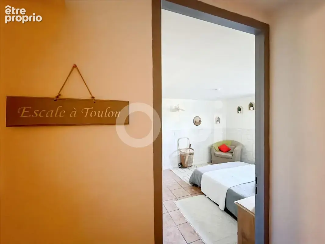 COUP DE COEUR – Maison familiale de 200 m² avec piscine, vue panoramique et T2 indépendant - photo 14
