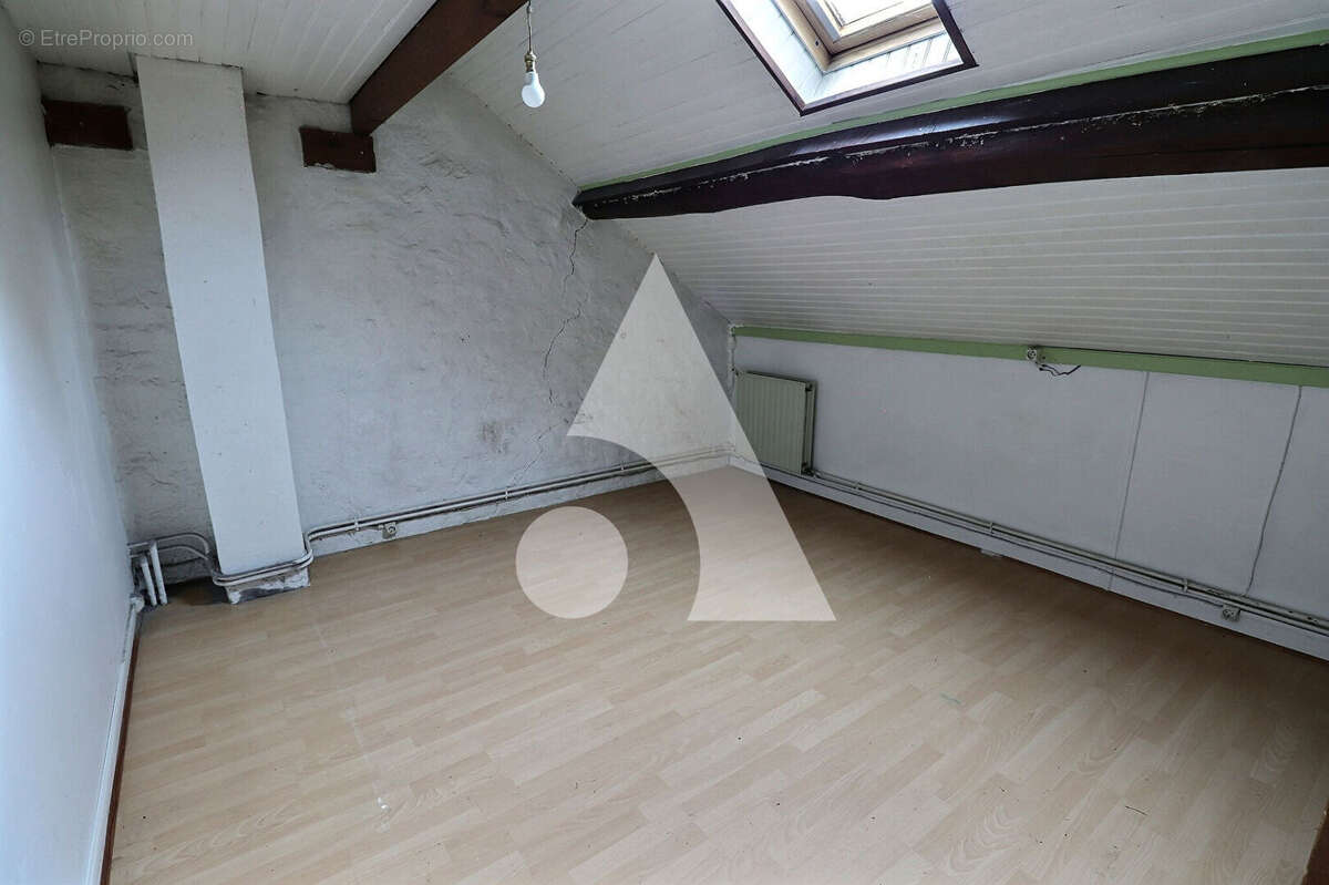 Maison à MERY-SUR-OISE