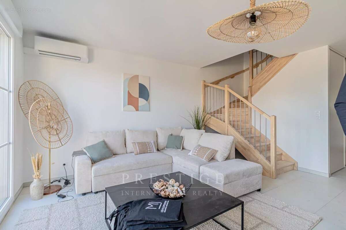 Maison à LA GARDE-FREINET