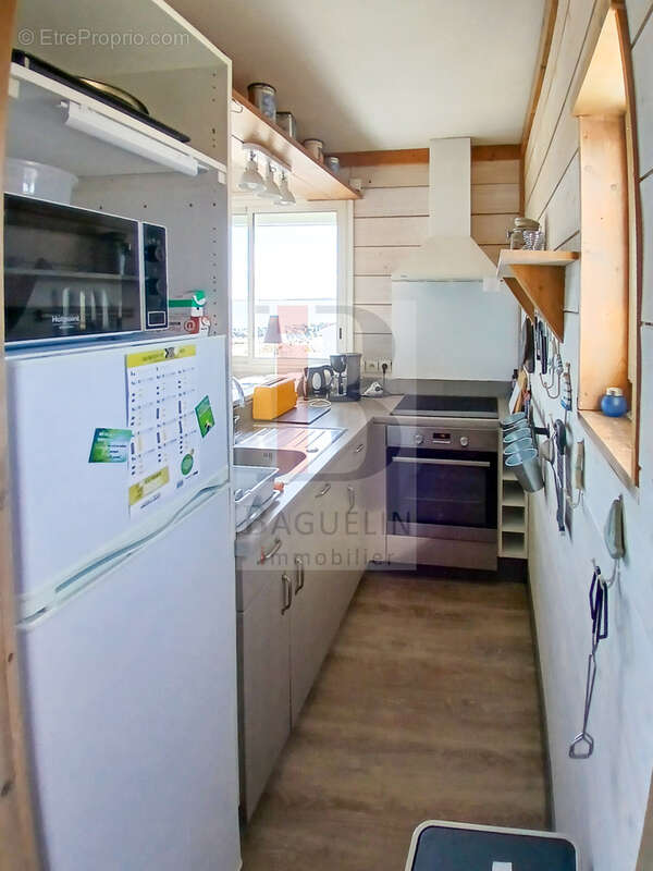 Appartement à FOURAS