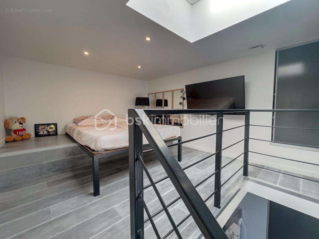 Maison à CAUMONT-SUR-DURANCE