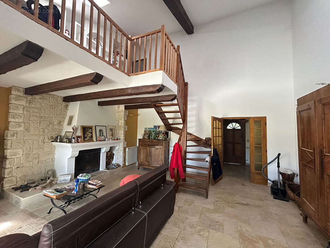 Maison à PEYRUIS