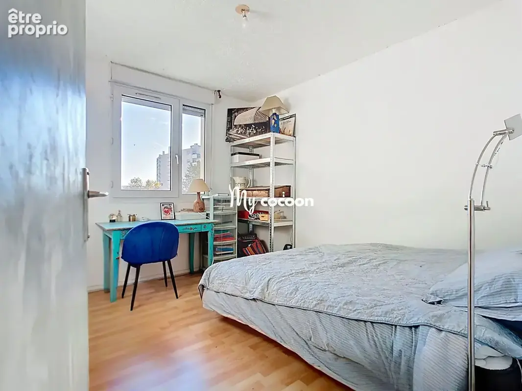 Lyon 7 - T3 - 71 m² - Balcon Parking - photo 9