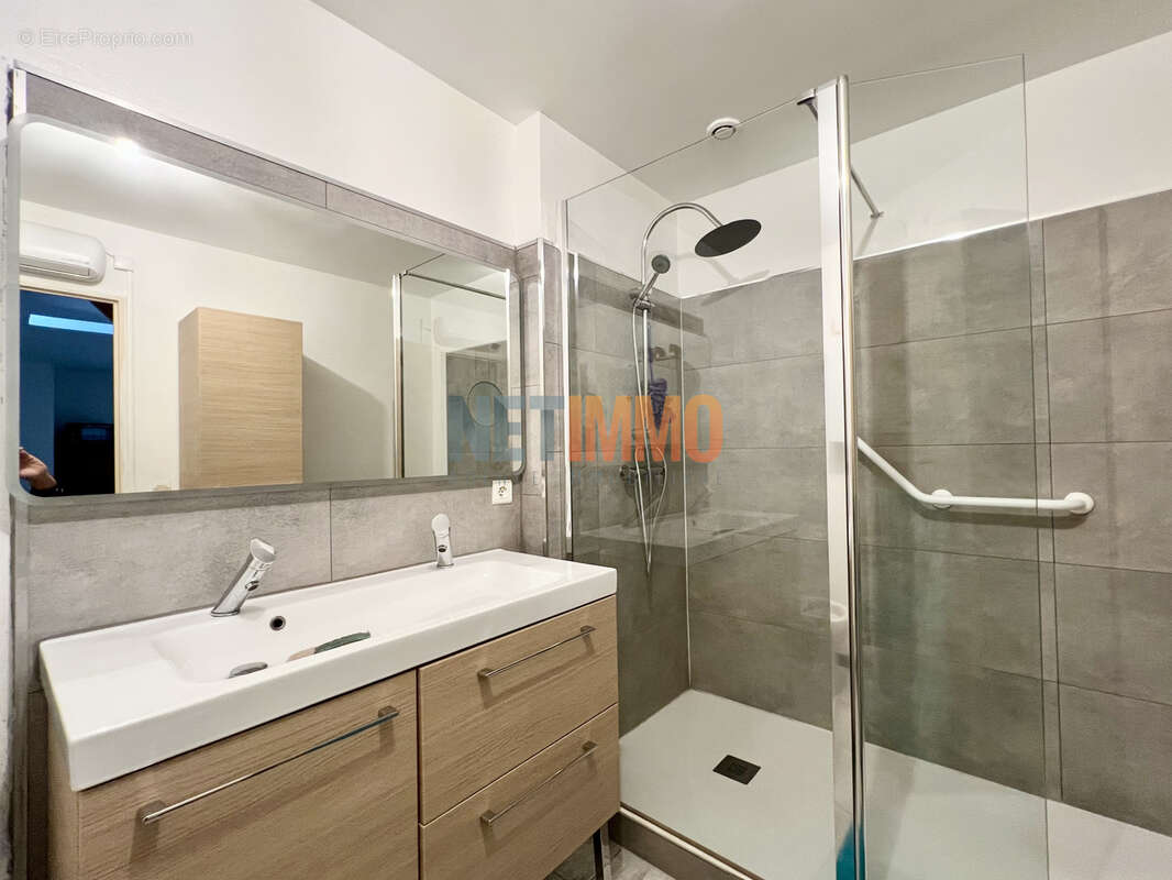 Aimargues - Maison de village de 150 m2 - photo 13
