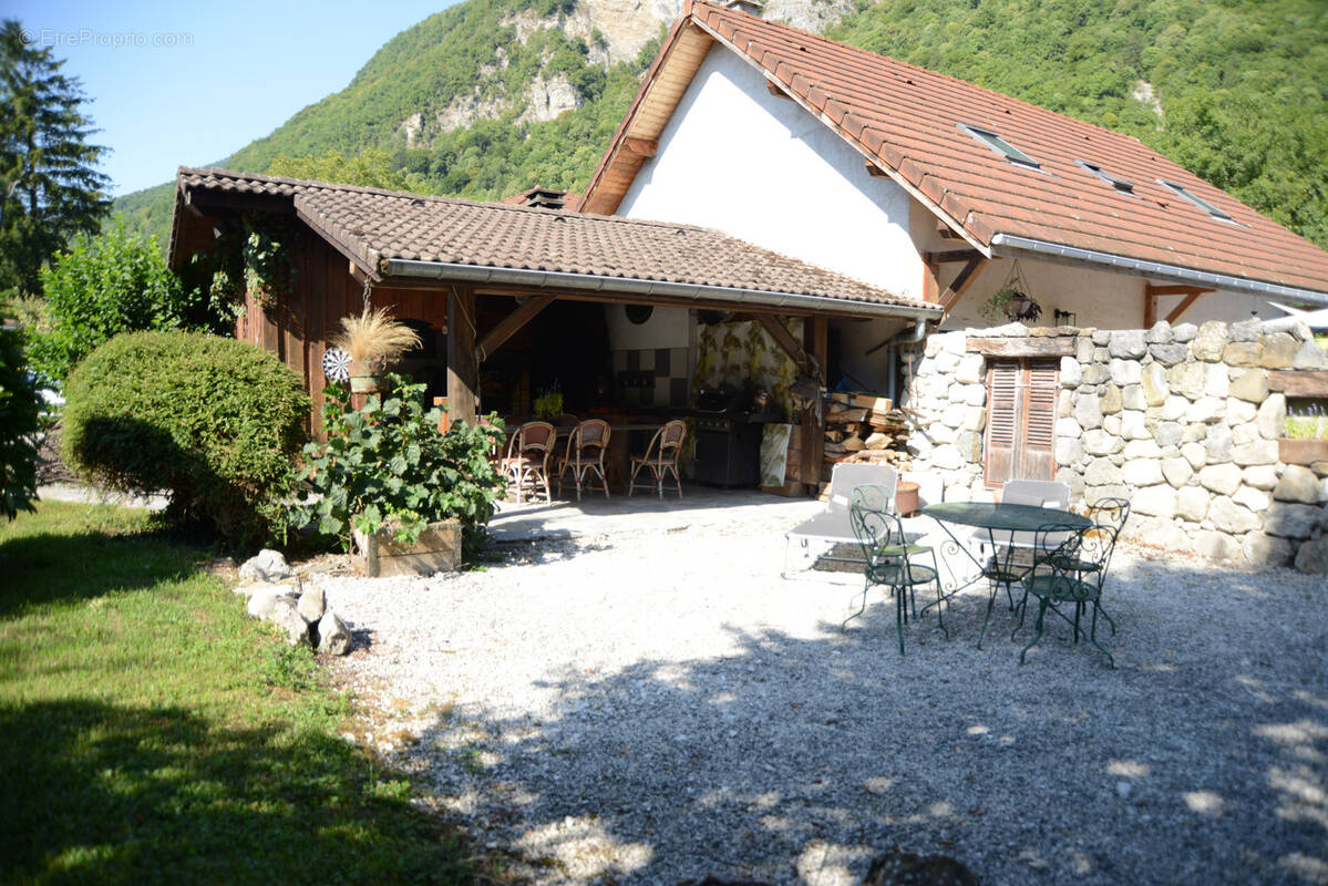 Maison à DOUSSARD