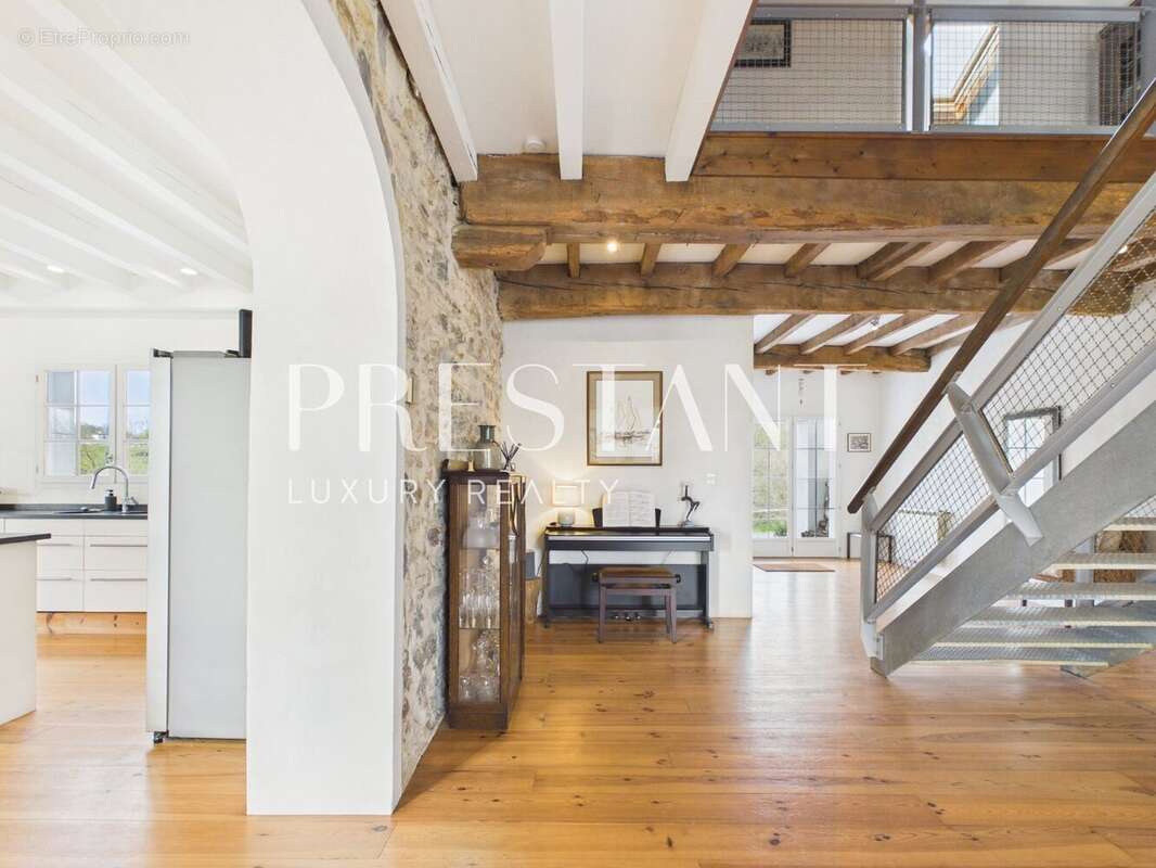 Maison à BARDOS