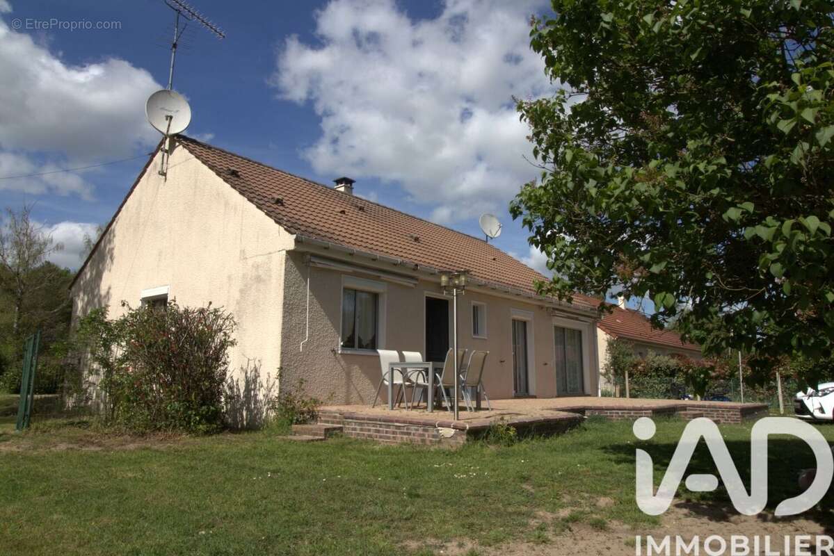 Photo 4 - Maison à CHEVILLON-SUR-HUILLARD