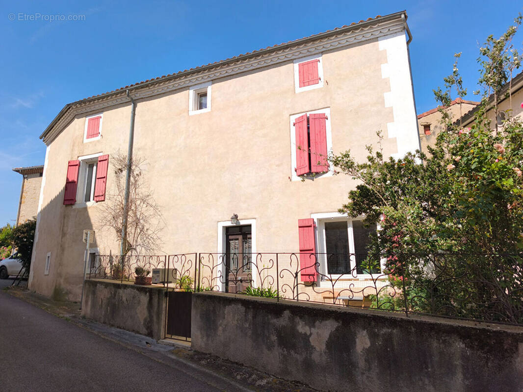 Maison à SAINT-AMADOU