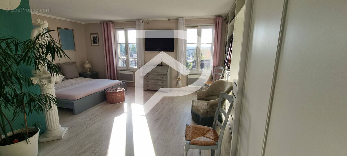 Appartement à LIMEIL-BREVANNES